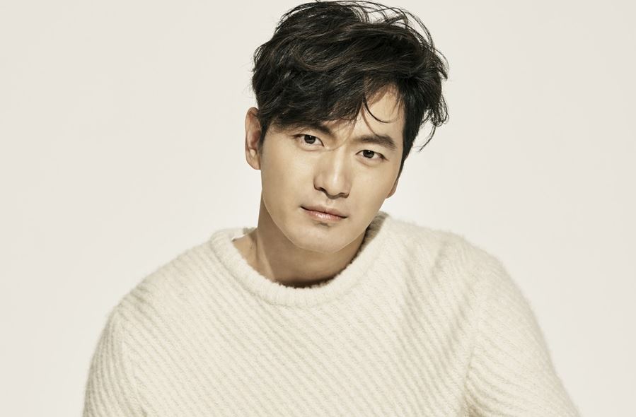 Actor Lee Jin Wook Complete Profile, Facts, Photos and TMI - KEPOPER