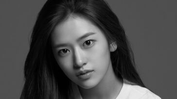IVE member Yujin profile facts tmi