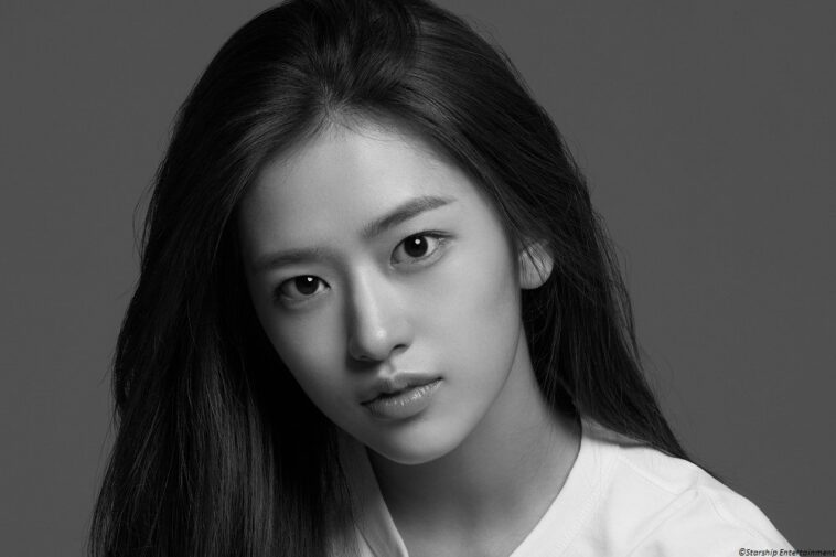 IVE member Yujin profile facts tmi