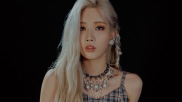 loona member kim lip profile facts tmi
